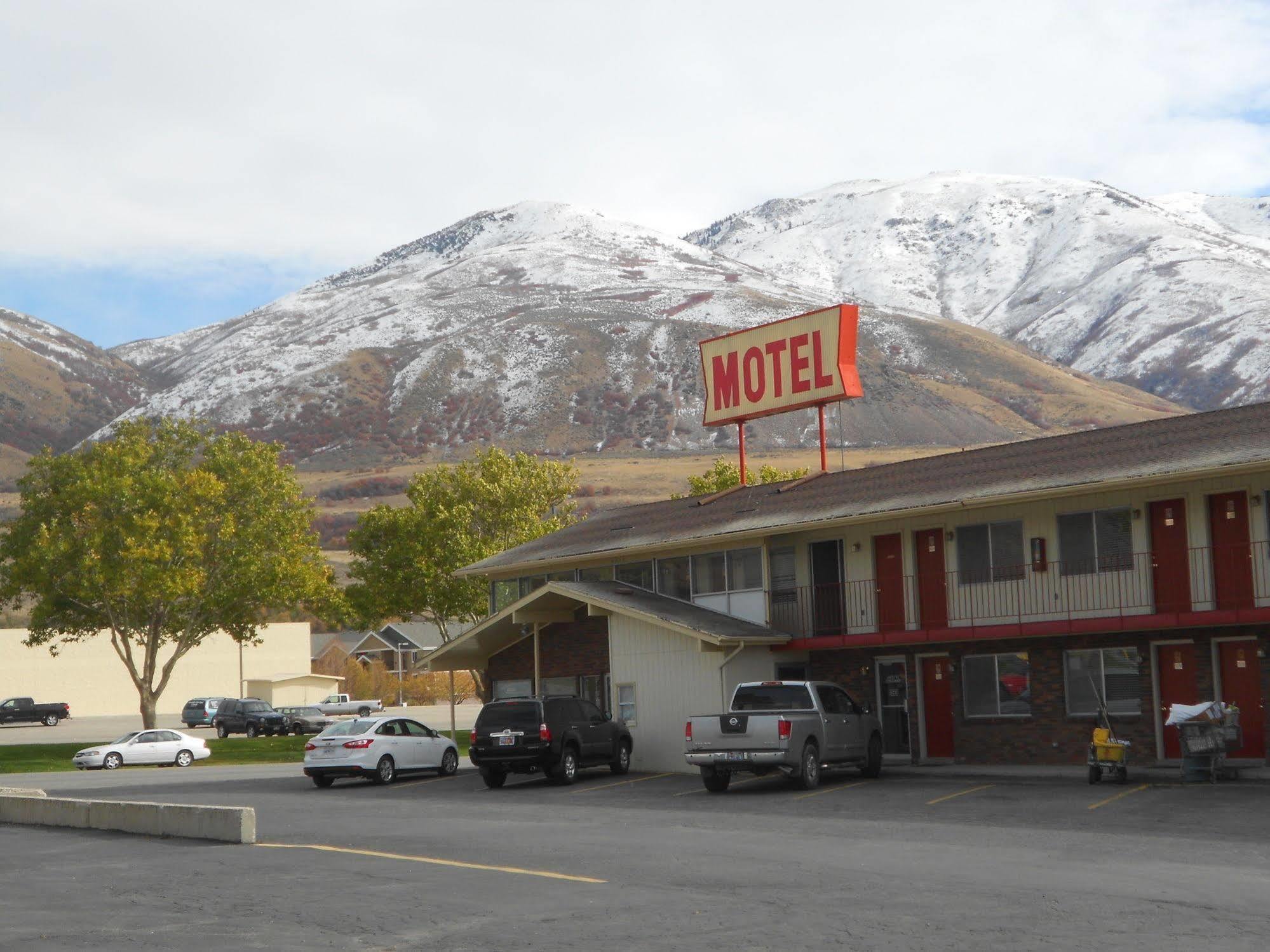 Galaxie Motel Brigham City Exteriér fotografie